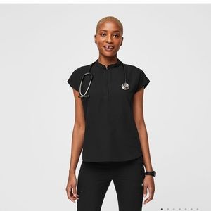 Figs black scrub top